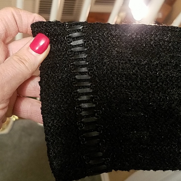 St. John Collection Jacket - Picture 5 of 7